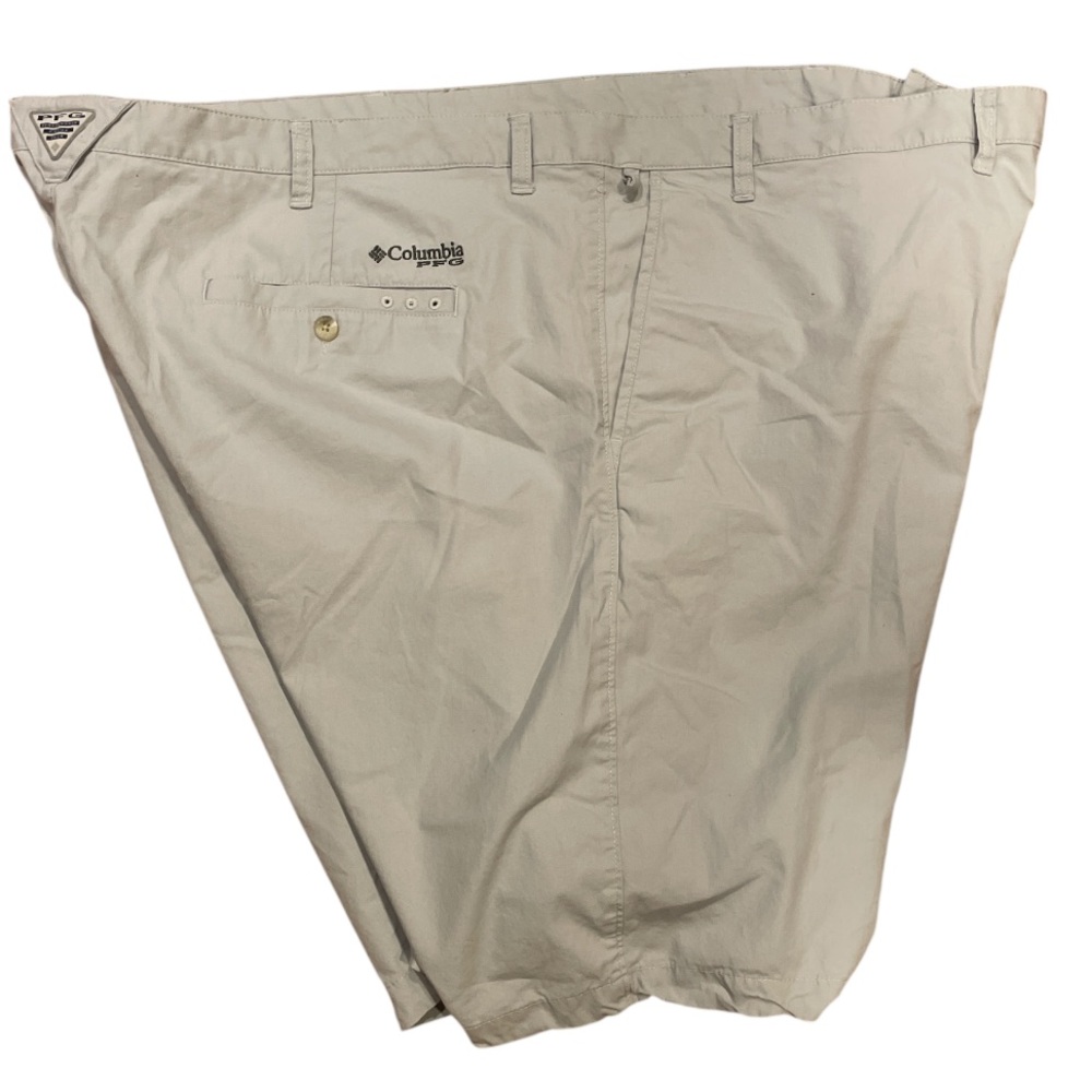 Columbia PFG  performance shorts   khaki big men’s size 52  outdoors fishing